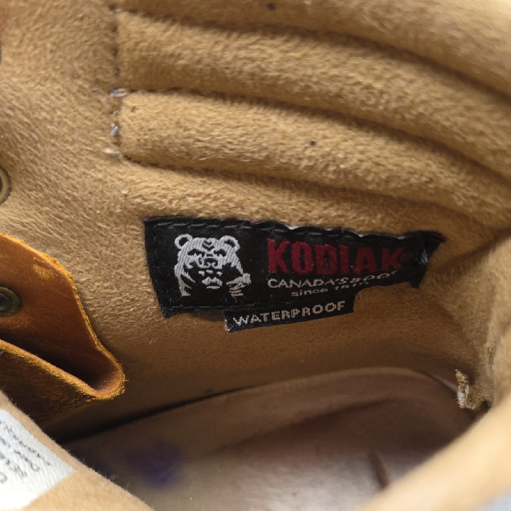 Kodiak Women's Brown Leather Boots with Gray Details - Picture 13 of 13